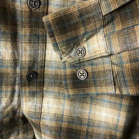 Wolverine Mens Medium Plaid Flannel Long Sleeve Button Down Shirt Work Wear - Picture 5 of 10